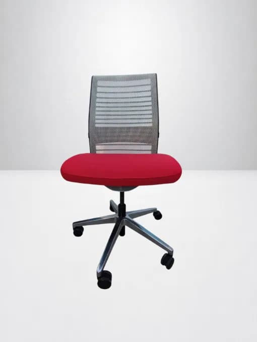 Chaise Steelcase Think V2 dossier en maille sans accoudoirs — vue 4