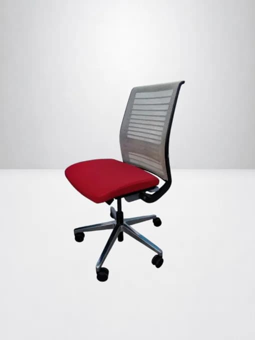 Chaise Steelcase Think V2 dossier en maille sans accoudoirs