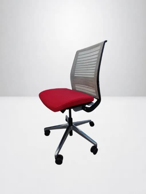 Chaise Steelcase Think V2 dossier en maille sans accoudoirs — vue 2