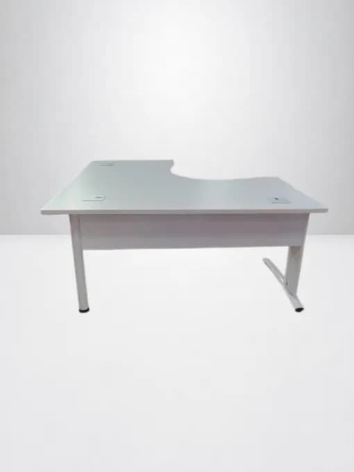 Bureau angle 160x160cm blanc avec passe câble