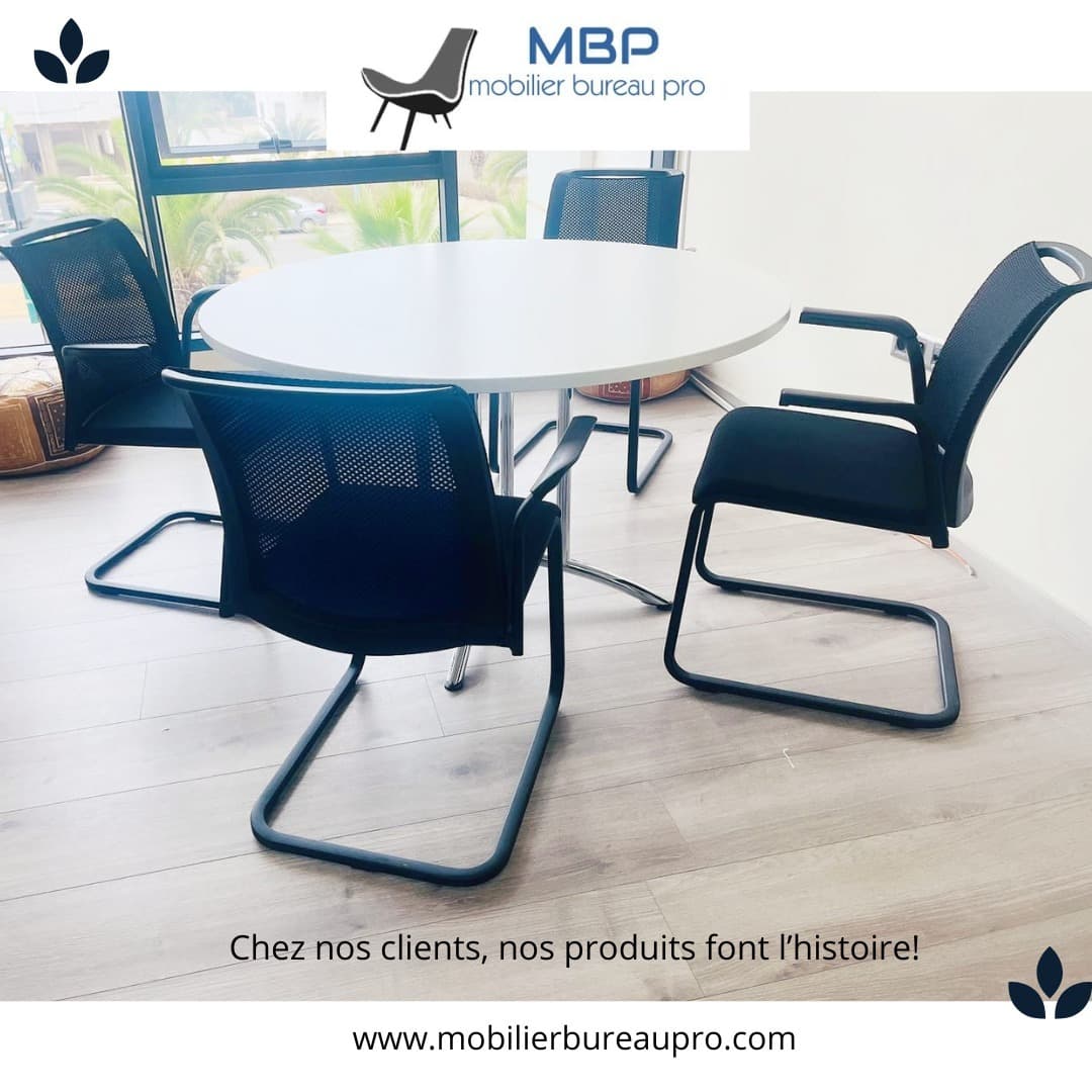 Un design parfait, un espace transformé. Notre Table Ronde En ACTION