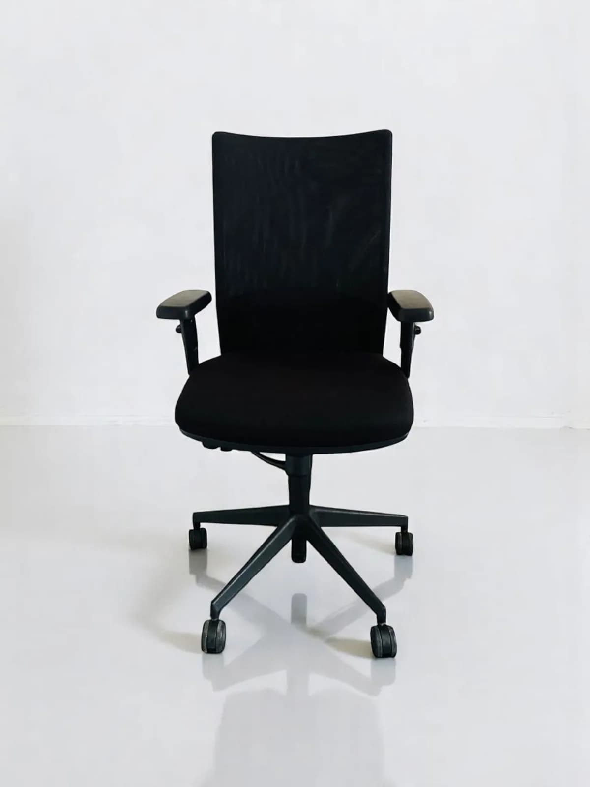 Chaise à roulette Eurosit soutien lombaire Chaise à roulette Eurosit soutien lombaire
