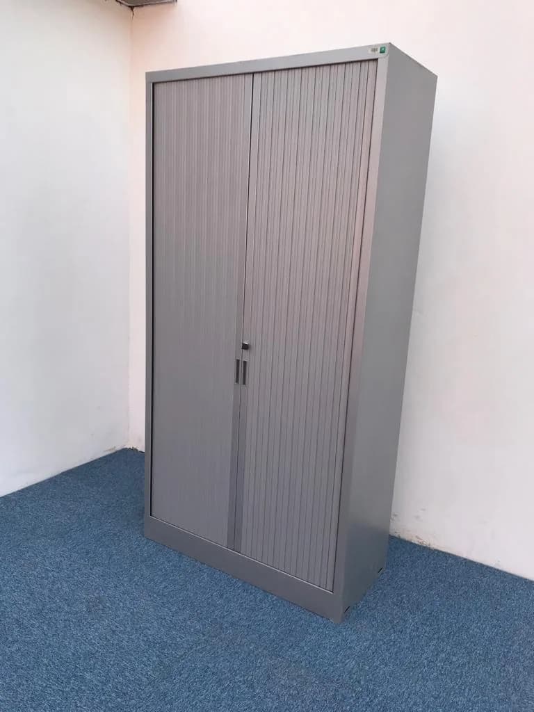 Armoire métallique Marcadet rails renforcé 100×200cm Armoire métallique Marcadet rails renforcé 100×200cm