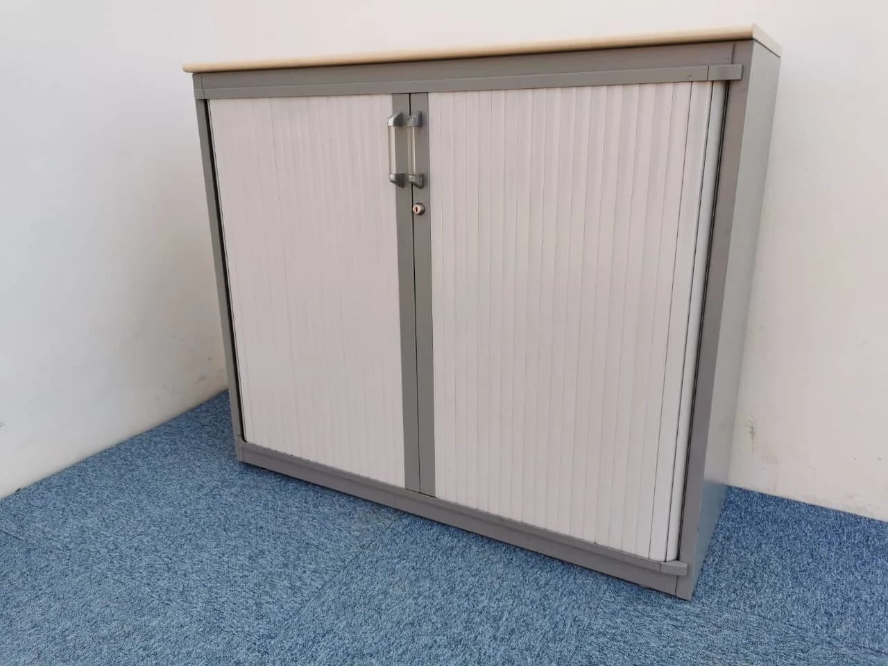 Armoire basse 120x100cm steelcase sans clé Armoire basse 120x100cm steelcase sans clé