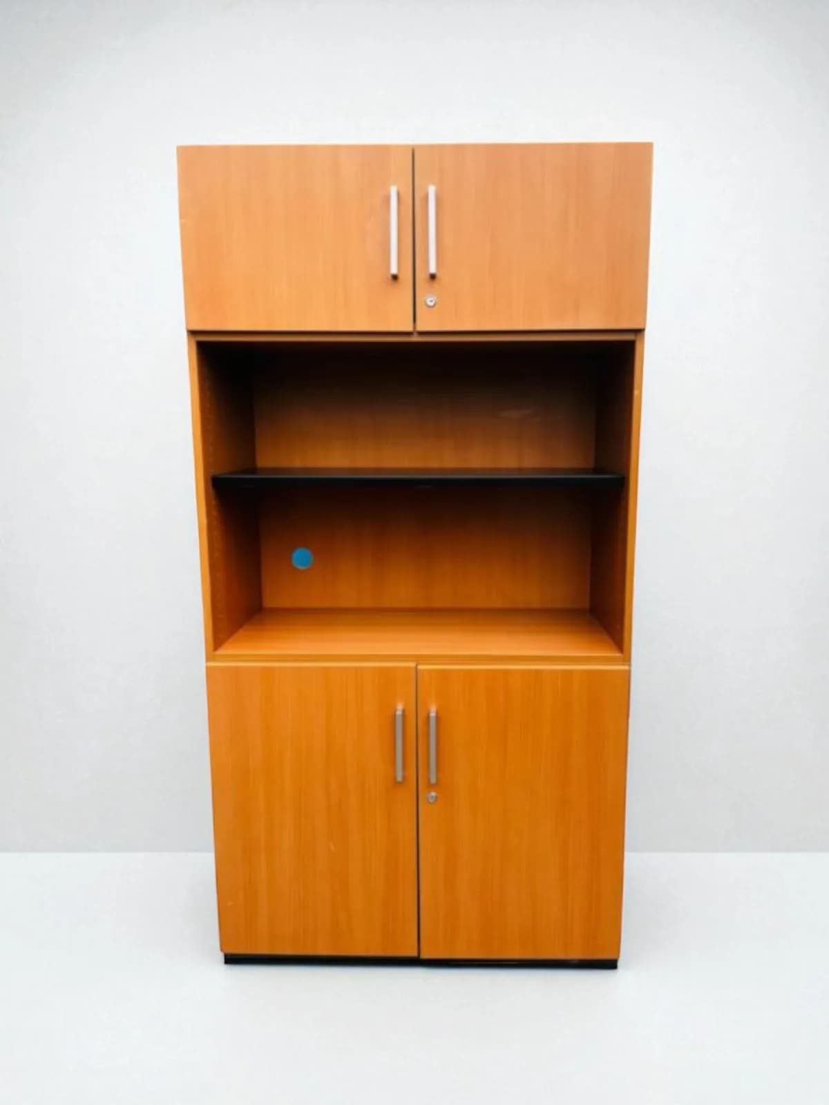 Armoire en bois de rangement porte battante steelcase 100x200cm Armoire en bois de rangement porte battante steelcase 100x200cm