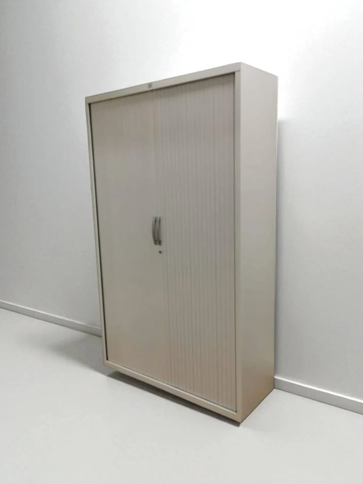 Armoire haute 120x200cm blanche porte coulissante Armoire haute 120x200cm blanche porte coulissante