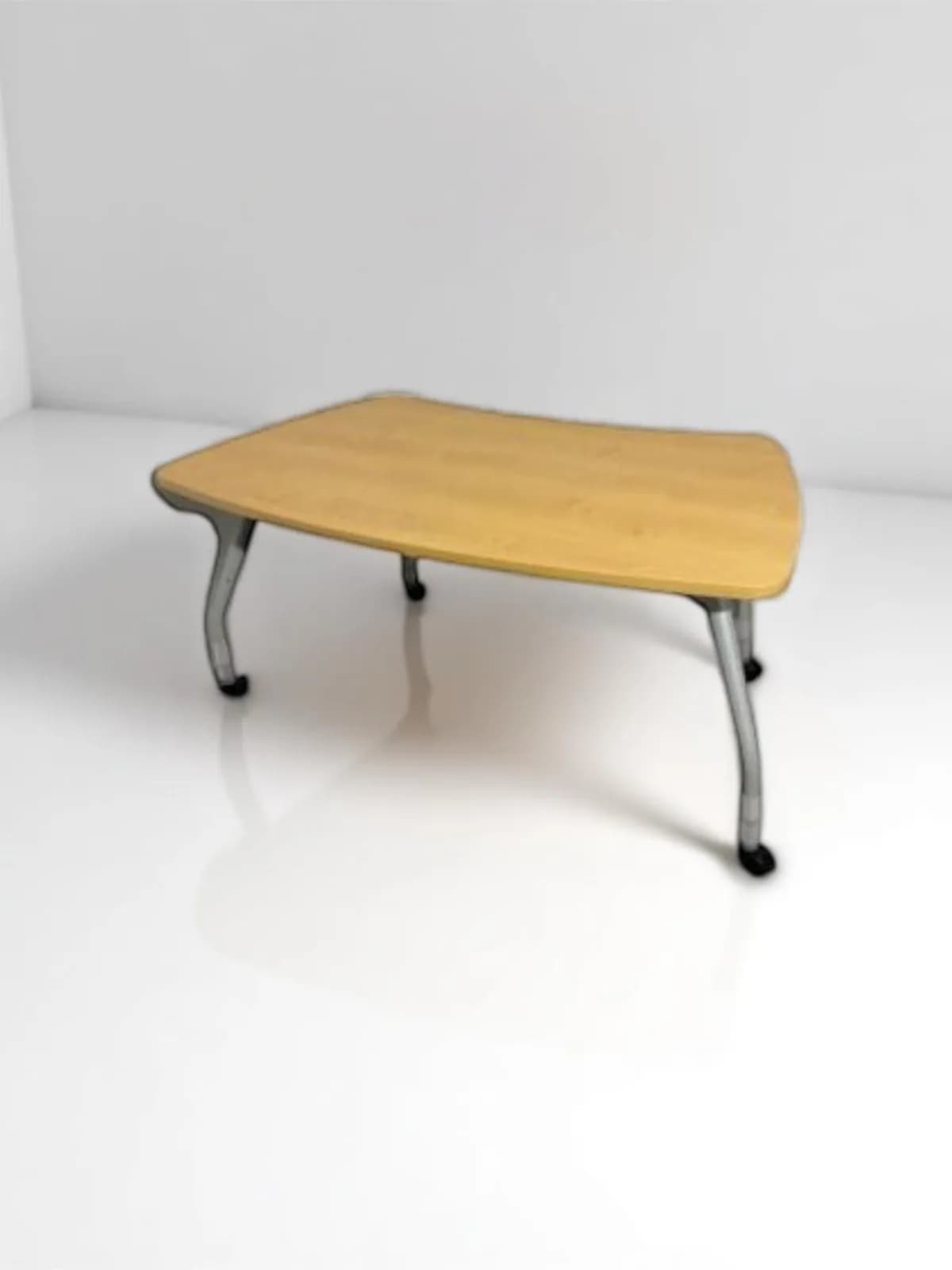 Bureau Steelcase à roulette 160cm réglable H 68/78cm Bureau Steelcase à roulette 160cm réglable H 68/78cm