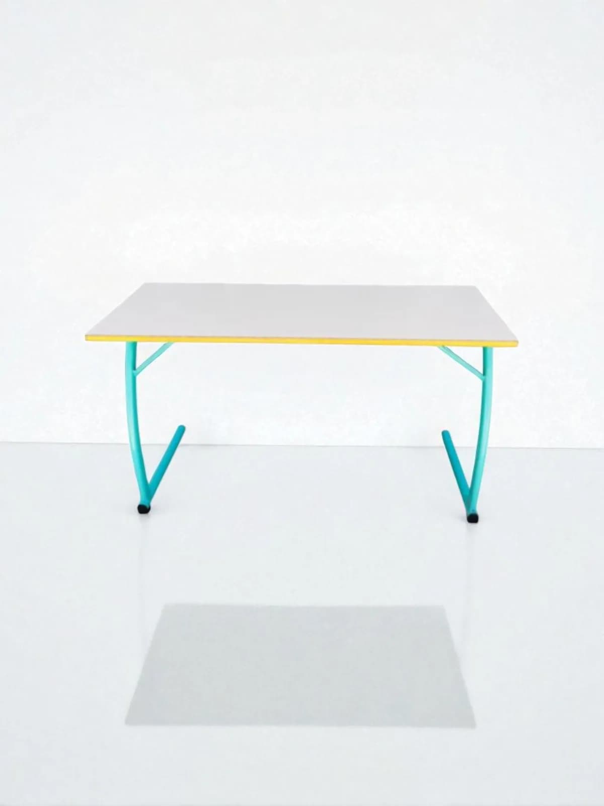 Bureau écolier bois métallique 130x50cm importé Bureau écolier bois métallique 130x50cm importé