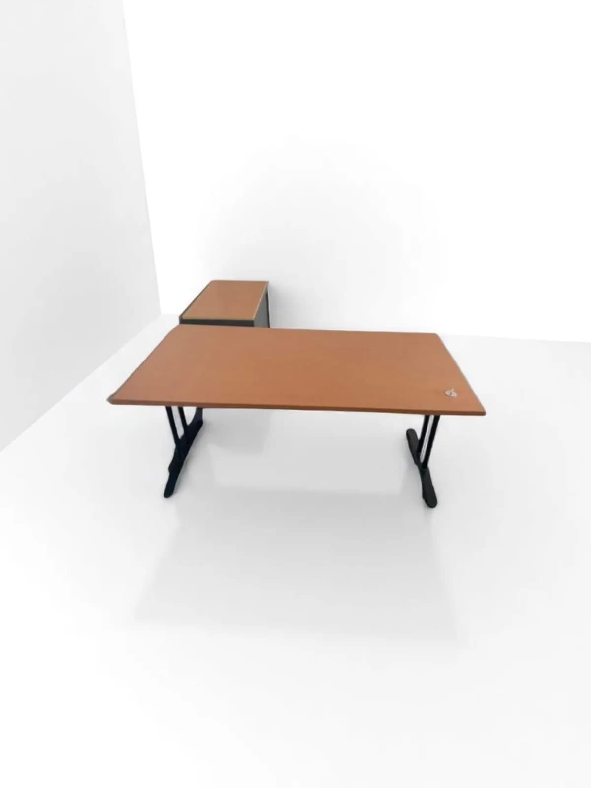 Ensemble bureau Haworth 160cm & armoire promo Ensemble bureau Haworth 160cm & armoire promo
