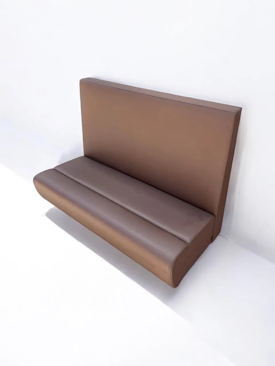 Banquette Cuir Pedrali Modus pour Restaurant et Café Banquette Cuir Pedrali Modus pour Restaurant et Café