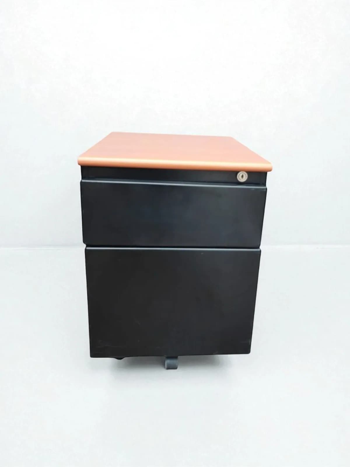 Caisson Steelcase Noir à 2 Tiroirs avec Clé Caisson Steelcase Noir à 2 Tiroirs avec Clé