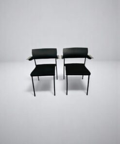 Lot 2 chaises visiteur kinnarps noir en tissus promo
